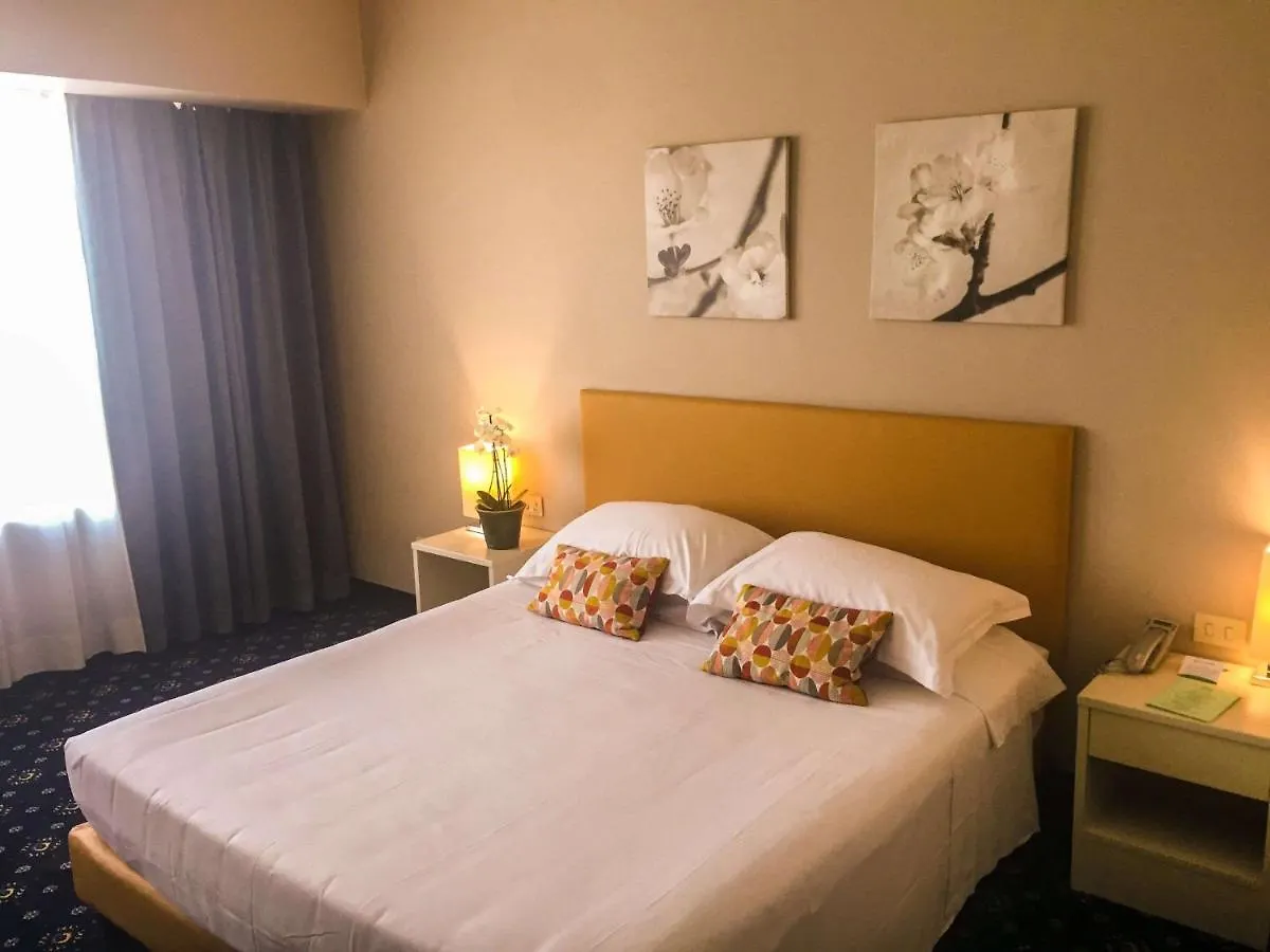 Hotel Blaise & Francis Milan 4*,  Italy